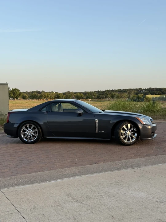 2009 Cadillac XLR - Image 19 of 31