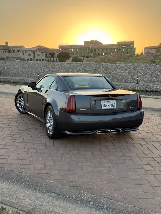 2009 Cadillac XLR - Image 12 of 31