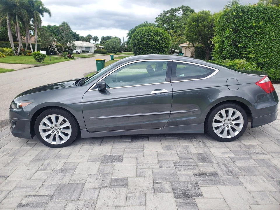 2009 Honda Accord 8th Gen - Image 5 of 31