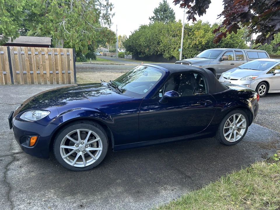 2009 Mazda NC MX-5 Miata - Image 4 of 31