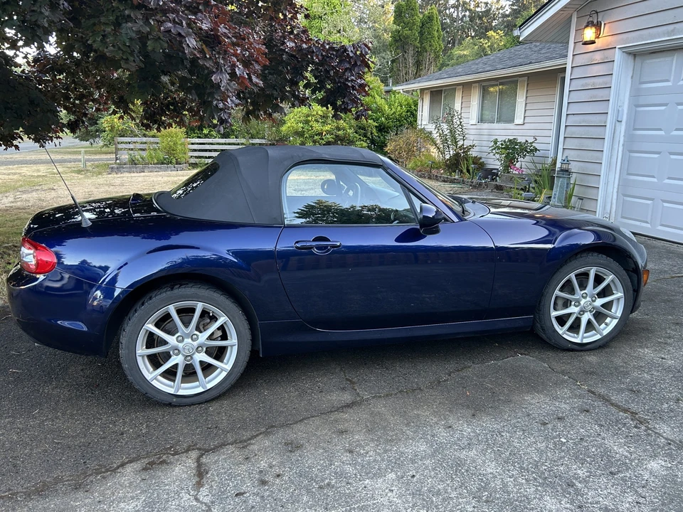 2009 Mazda NC MX-5 Miata - Image 12 of 31