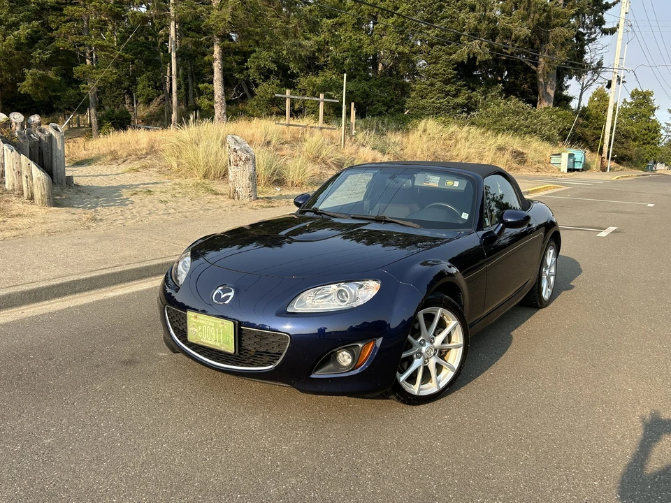 2009 Mazda NC MX-5 Miata - Image 2 of 31