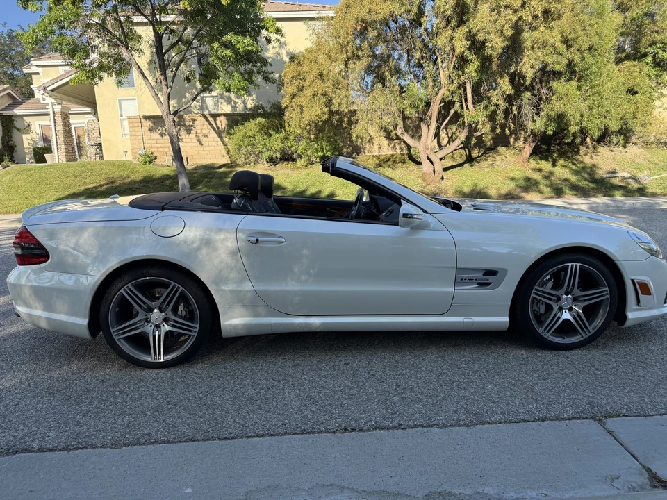 2009 Mercedes-Benz R230 SL 55 & SL 63 & SL 65 AMG - Image 4 of 31