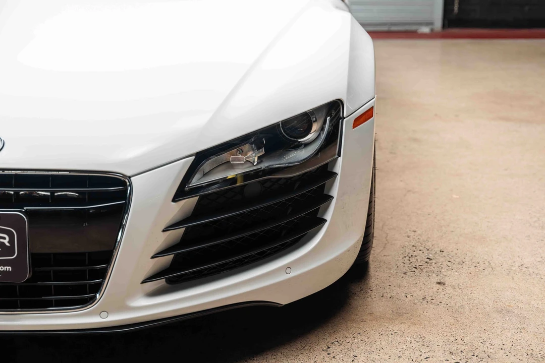 2010 Audi 42 R8 - Image 27 of 31