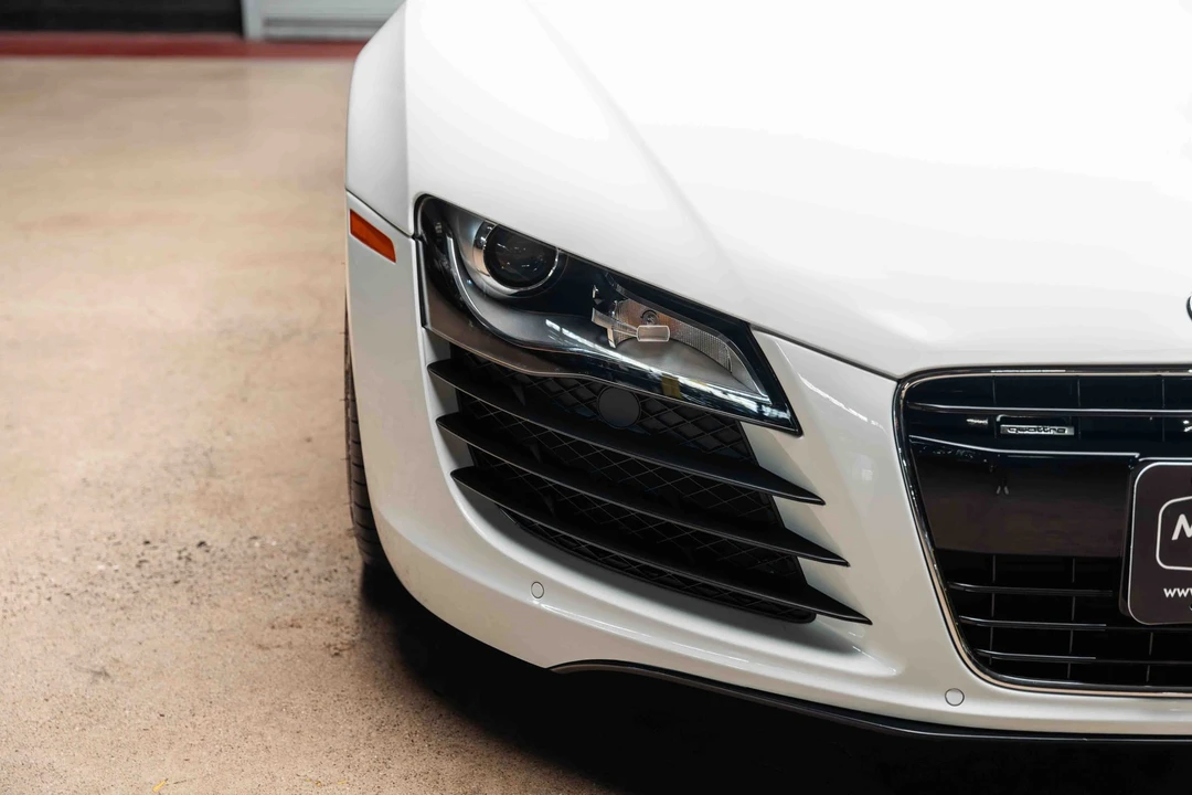 2010 Audi 42 R8 - Image 26 of 31