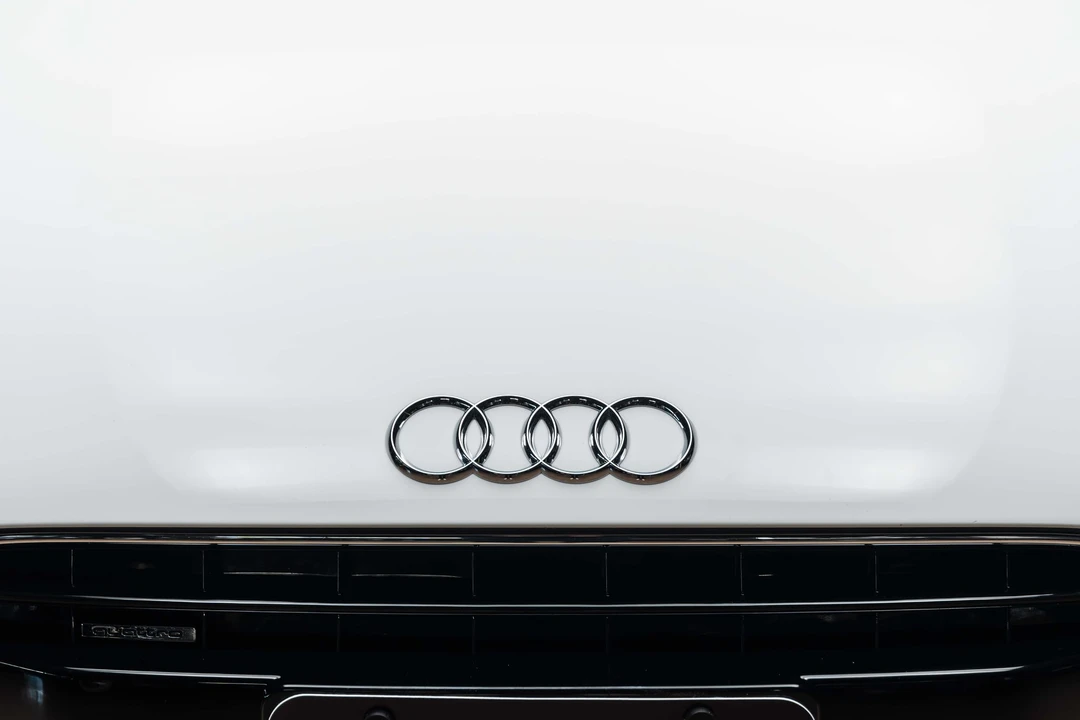 2010 Audi 42 R8 - Image 28 of 31