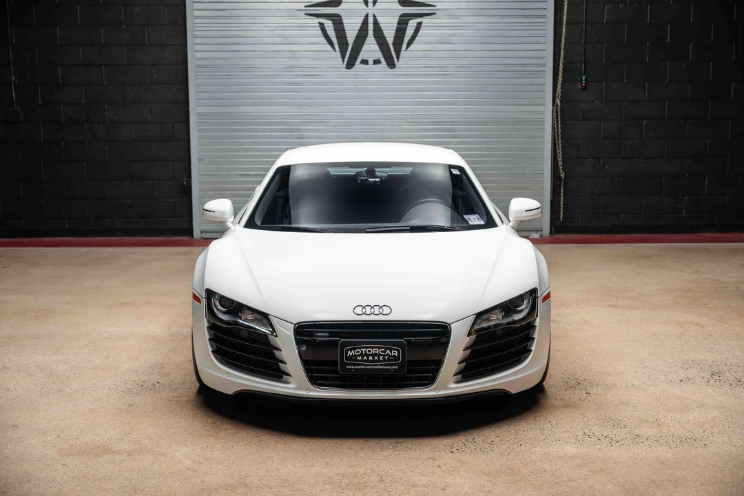 2010 Audi 42 R8 - Image 10 of 31