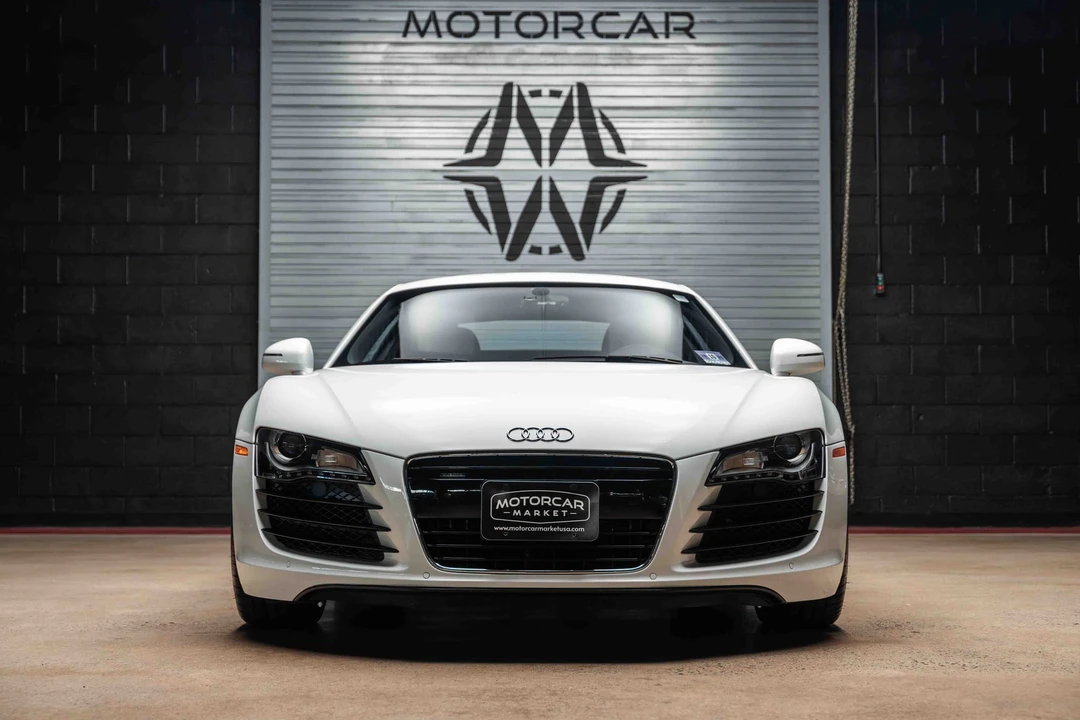 2010 Audi 42 R8 - Image 9 of 31