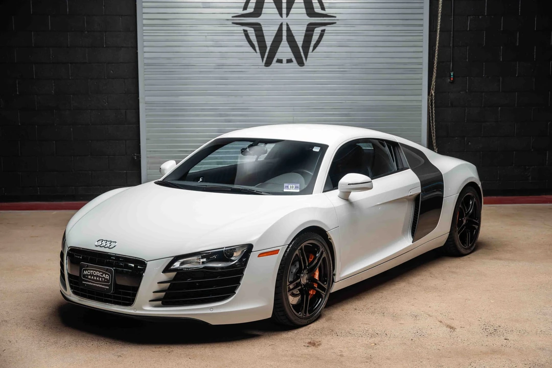 2010 Audi 42 R8 - Image 8 of 31