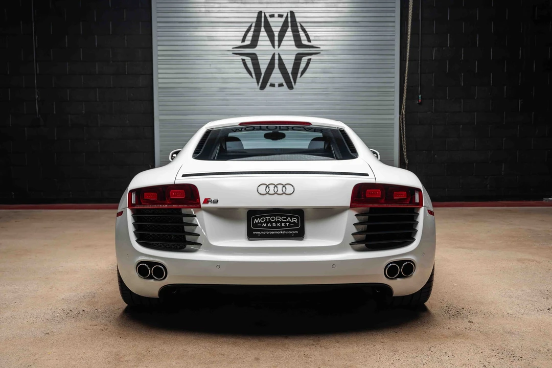 2010 Audi 42 R8 - Image 18 of 31