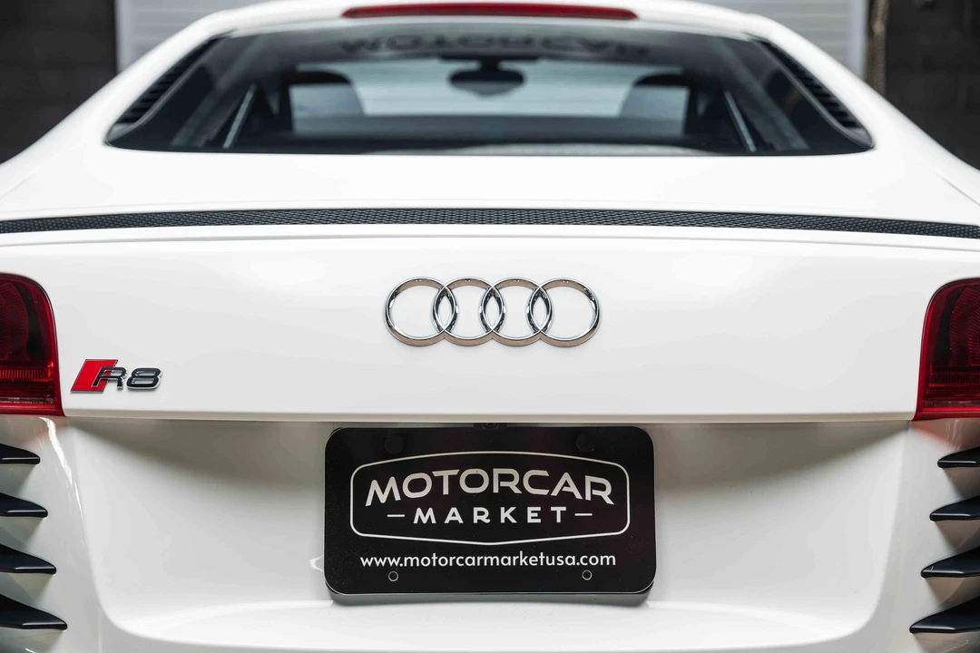 2010 Audi 42 R8 - Image 31 of 31