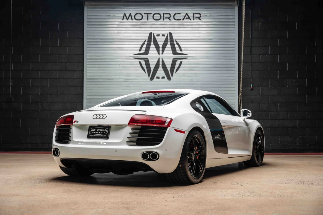 2010 Audi 42 R8 - Image 16 of 31