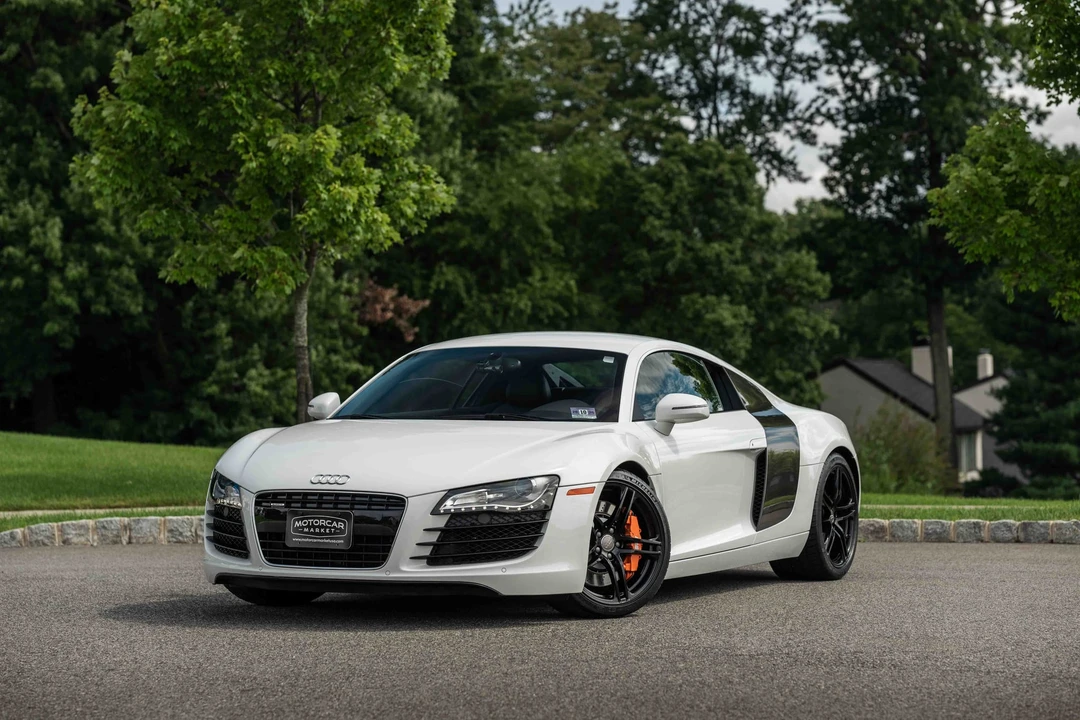 2010 Audi 42 R8 - Image 2 of 31