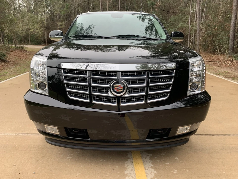 2010 Cadillac Escalade & EXT 3rd Gen - Image 6 of 31