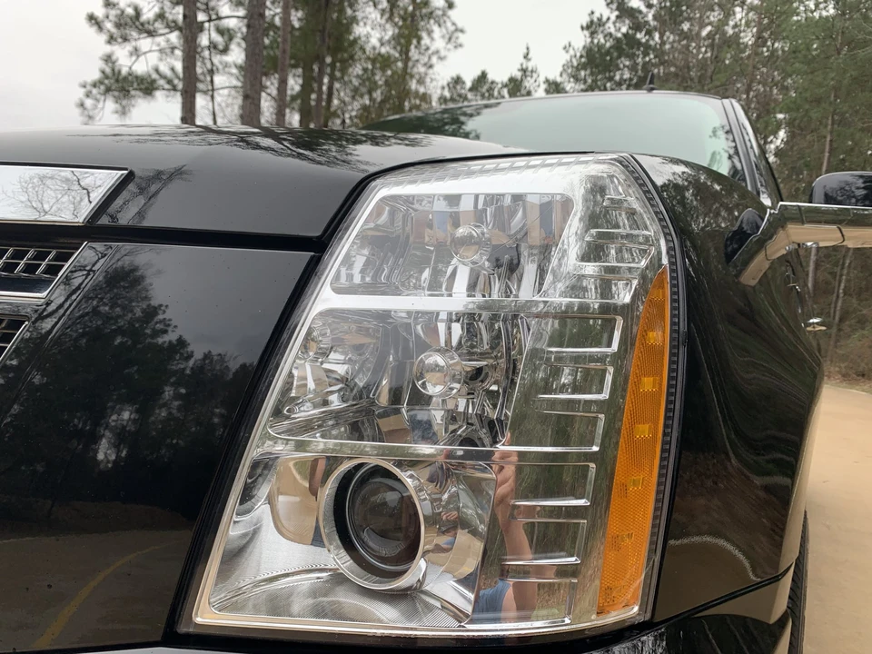2010 Cadillac Escalade & EXT 3rd Gen - Image 18 of 31