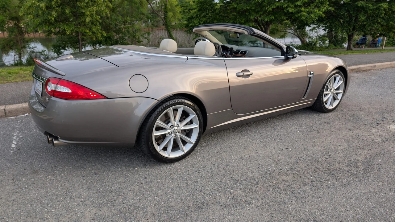 2010 Jaguar X150 XKR - Image 11 of 31