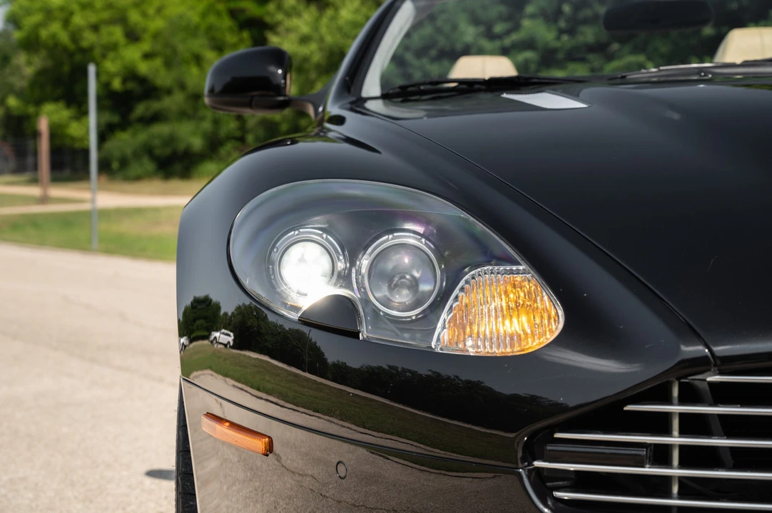 2011 Aston Martin DB9 - Image 18 of 31