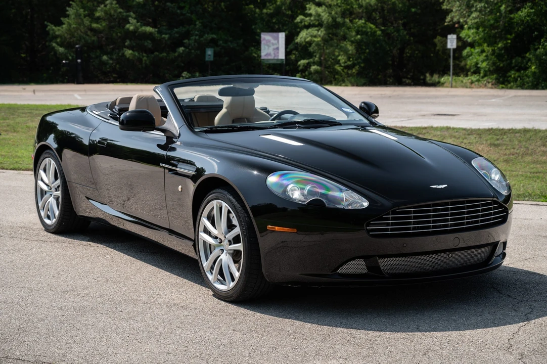 2011 Aston Martin DB9 - Image 16 of 31