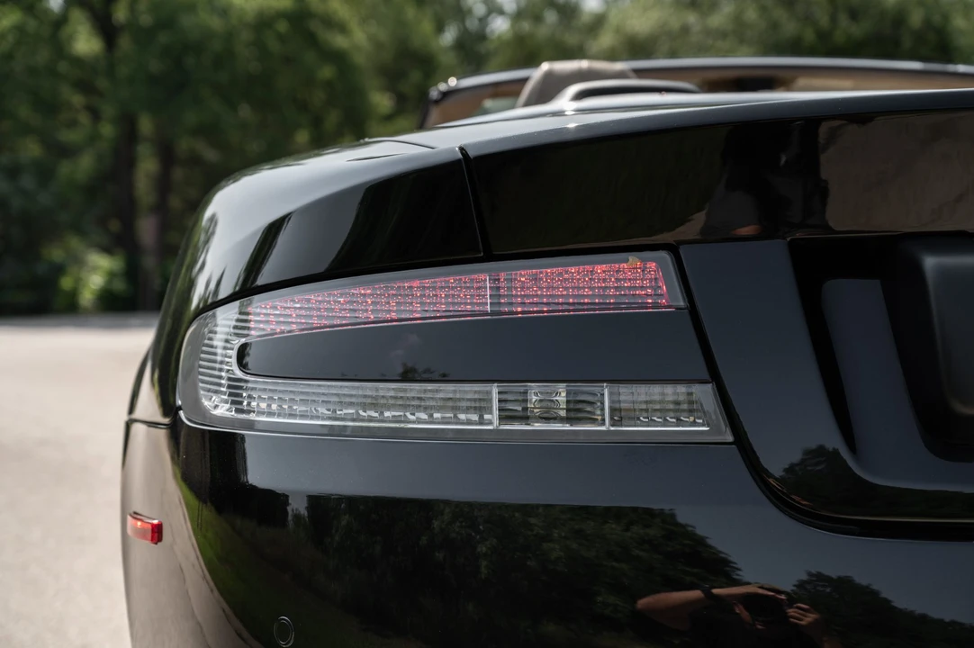 2011 Aston Martin DB9 - Image 26 of 31