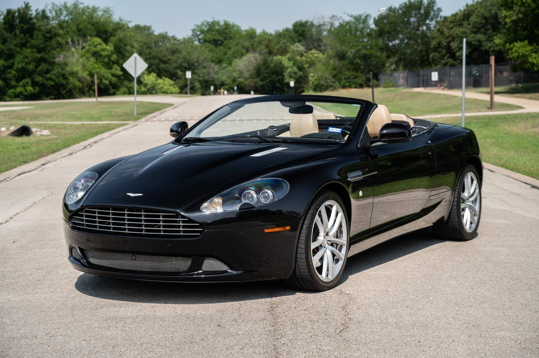 2011 Aston Martin DB9 - Image 10 of 31