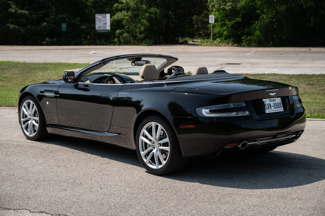 2011 Aston Martin DB9 - Image 12 of 31