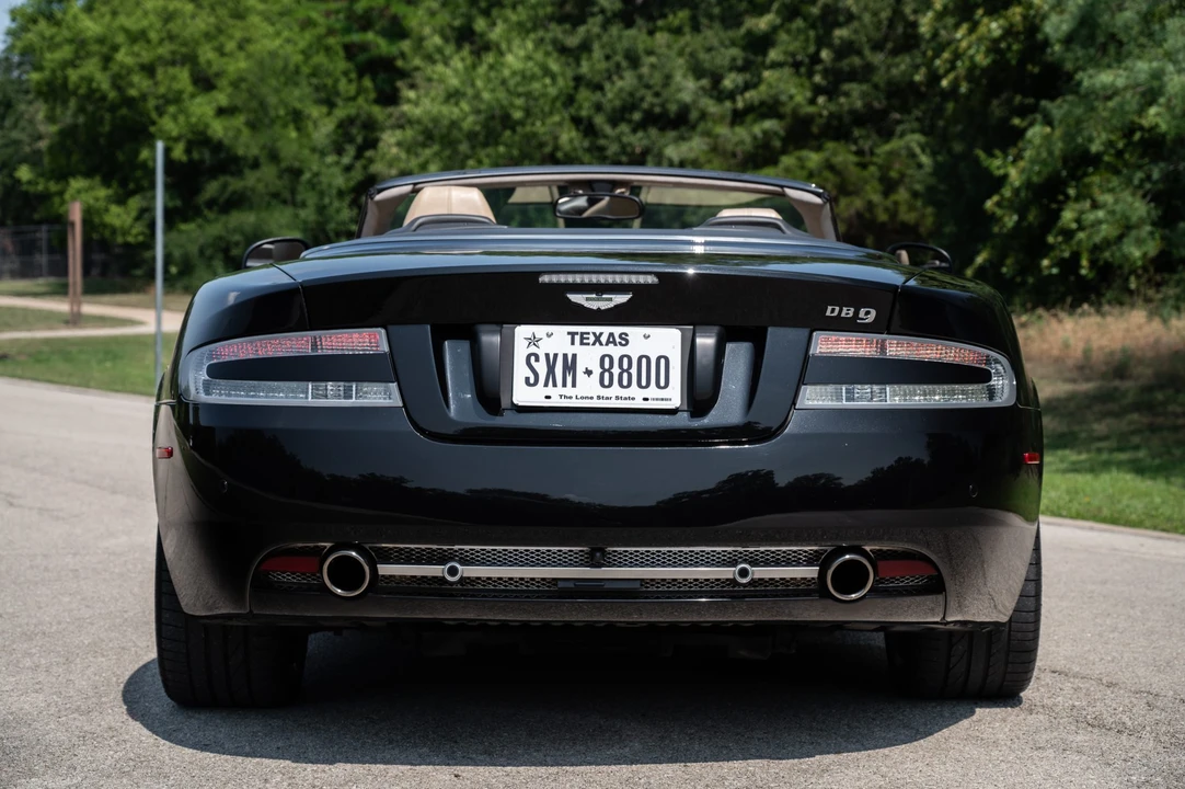 2011 Aston Martin DB9 - Image 13 of 31