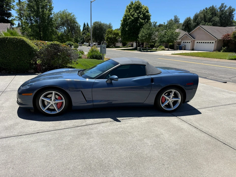 2011 Chevrolet Corvette C6 - Image 9 of 31