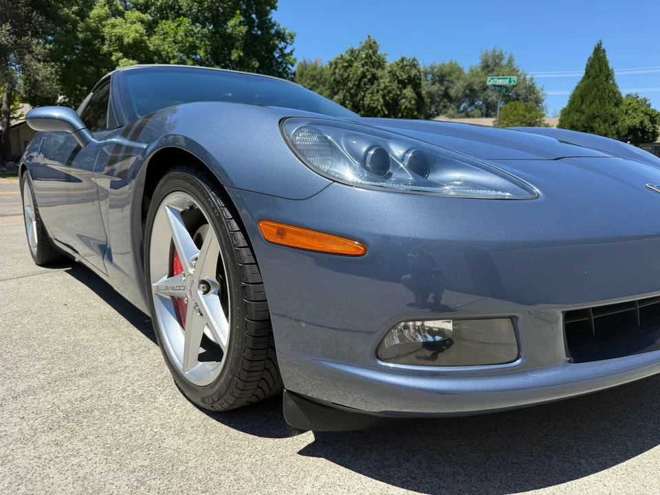 2011 Chevrolet Corvette C6 - Image 27 of 31
