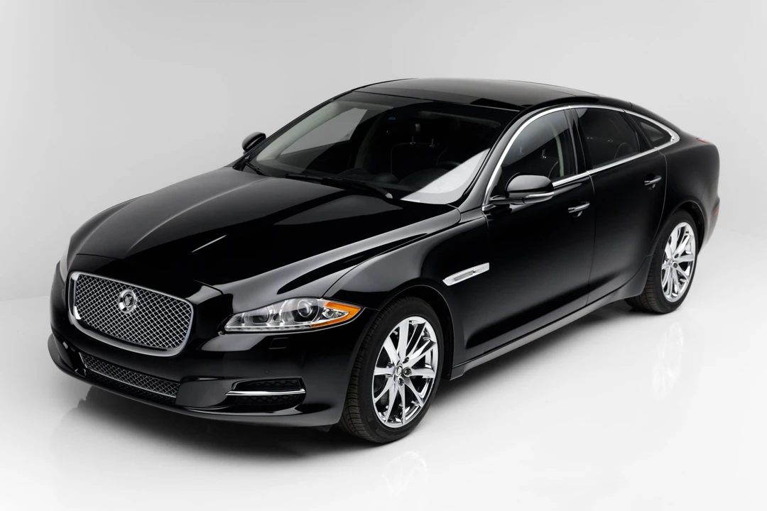 2011 Jaguar X351 XJ - Image 3 of 31