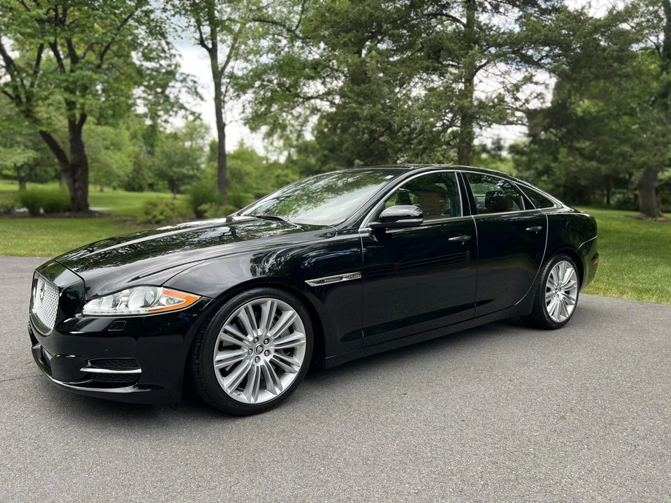 2011 Jaguar X351 XJ - Image 2 of 31