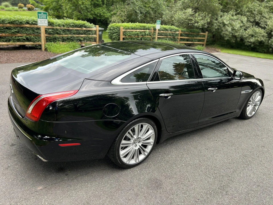 2011 Jaguar X351 XJ - Image 14 of 31