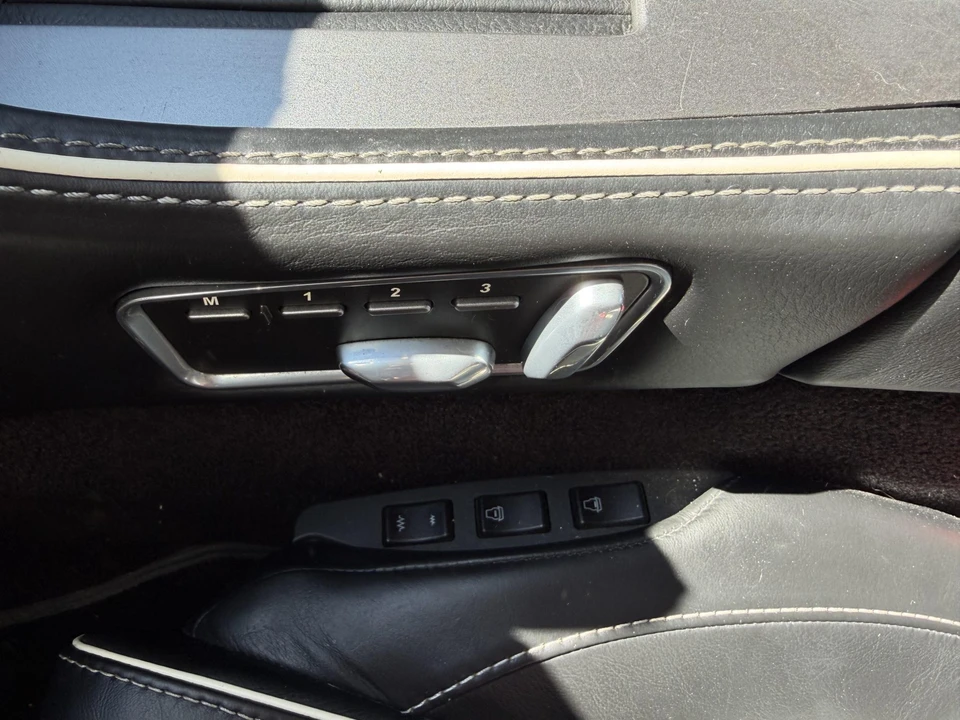 2012 Aston Martin Virage (2011-2012) - Image 30 of 31