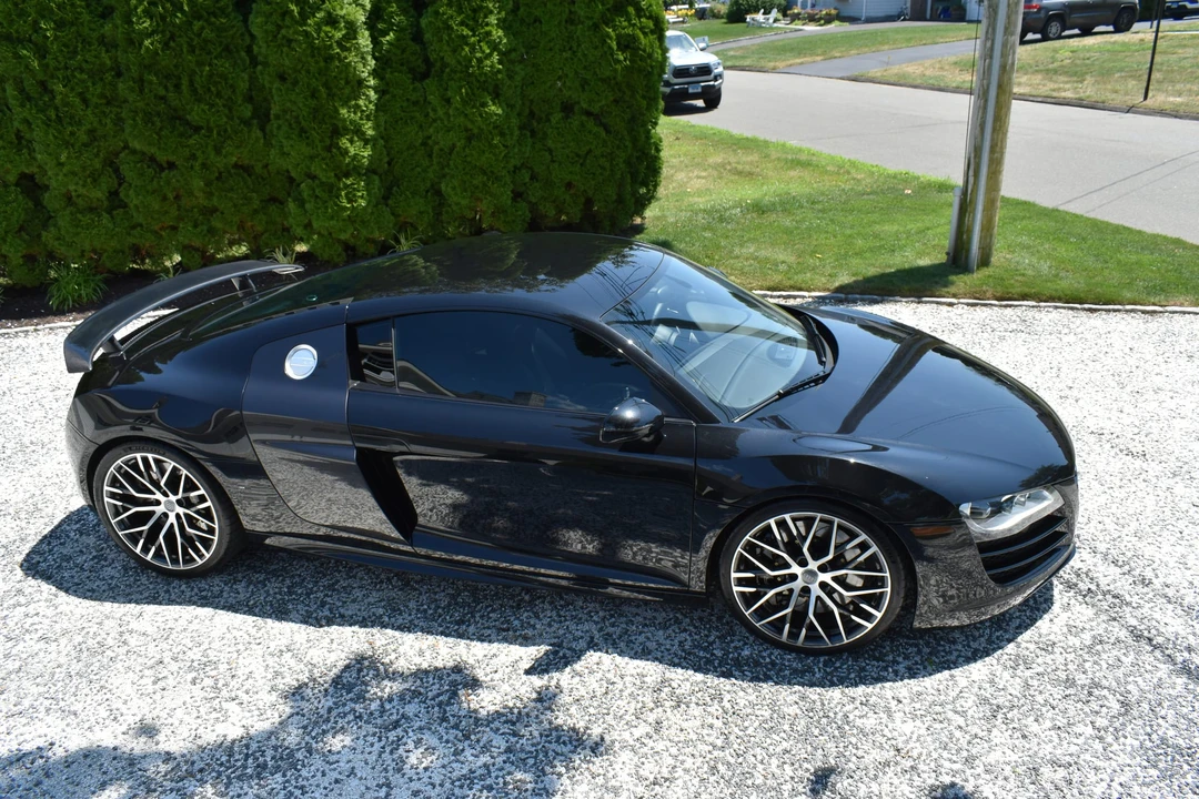 2012 Audi 42 R8 - Image 25 of 31