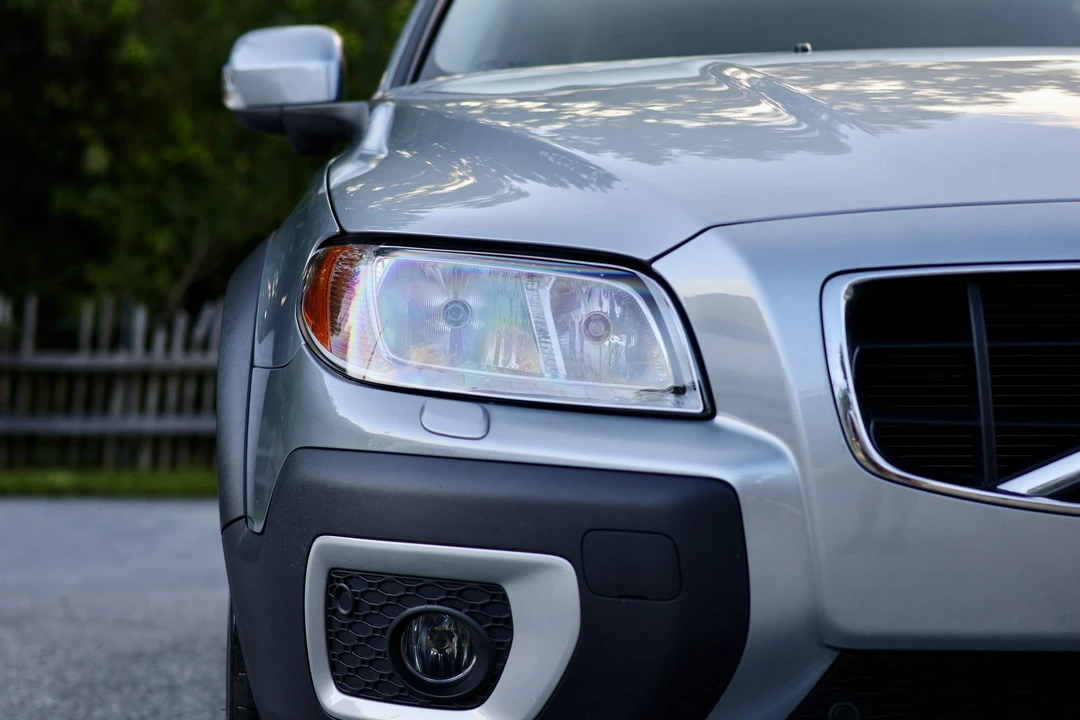 2012 Volvo XC70 3rd Gen - Image 23 of 31