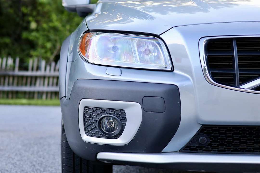 2012 Volvo XC70 3rd Gen - Image 24 of 31