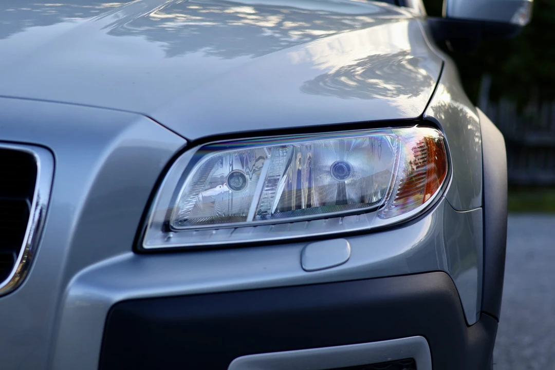 2012 Volvo XC70 3rd Gen - Image 26 of 31