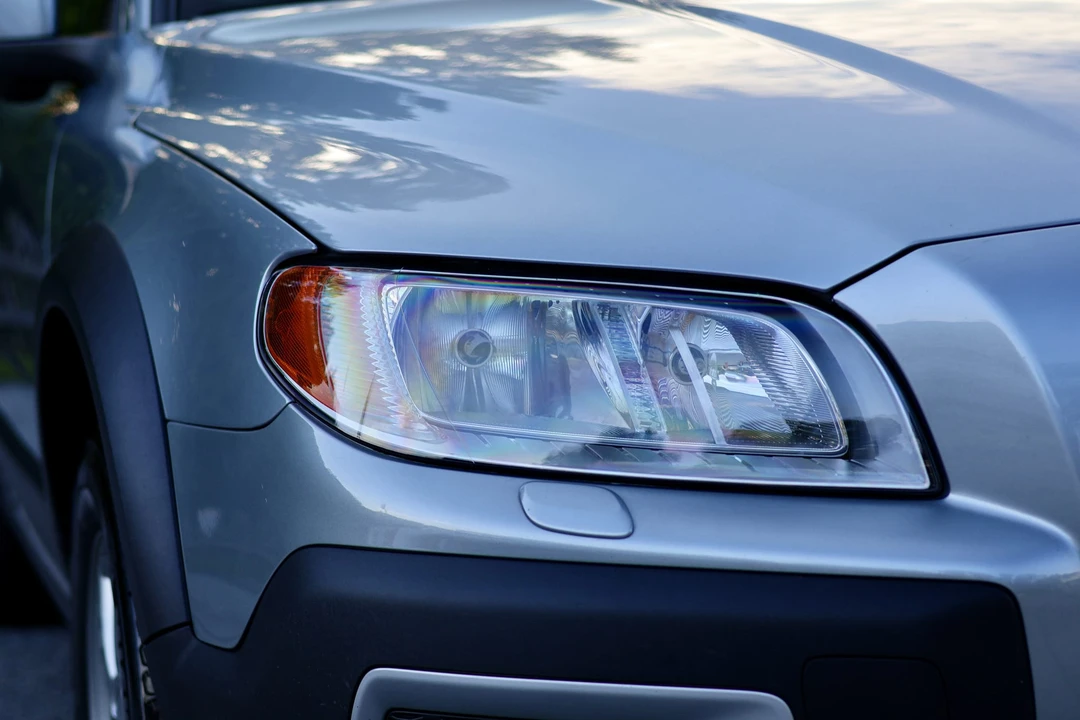 2012 Volvo XC70 3rd Gen - Image 27 of 31