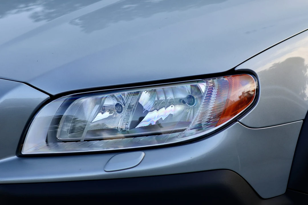 2012 Volvo XC70 3rd Gen - Image 30 of 31