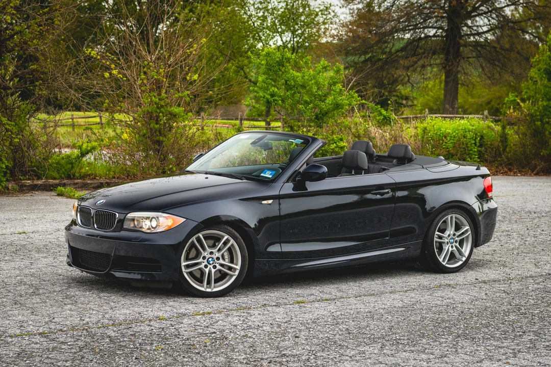 2013 BMW E82 135i & 135is - Image 23 of 31