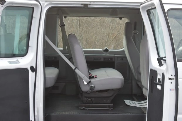 2013 Ford Econoline Van - Image 5 of 8