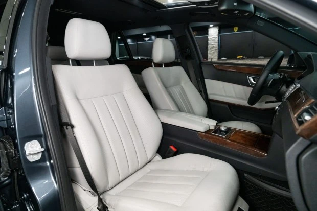 2013 Mercedes-Benz W212 E-Class - Image 4 of 8