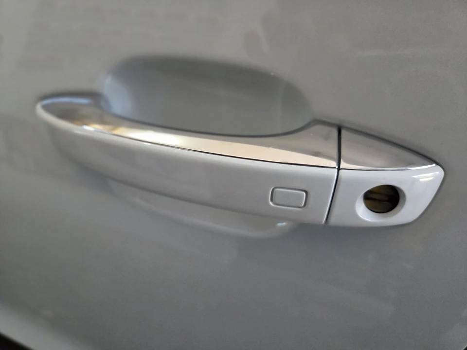 2014 Audi D4 S8 - Image 31 of 31