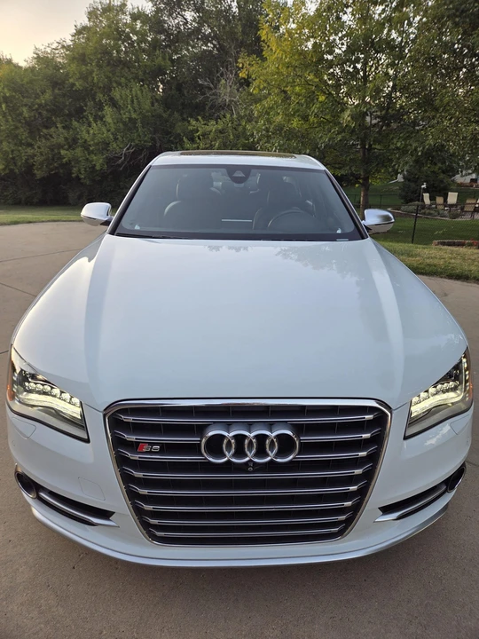 2014 Audi D4 S8 - Image 2 of 31