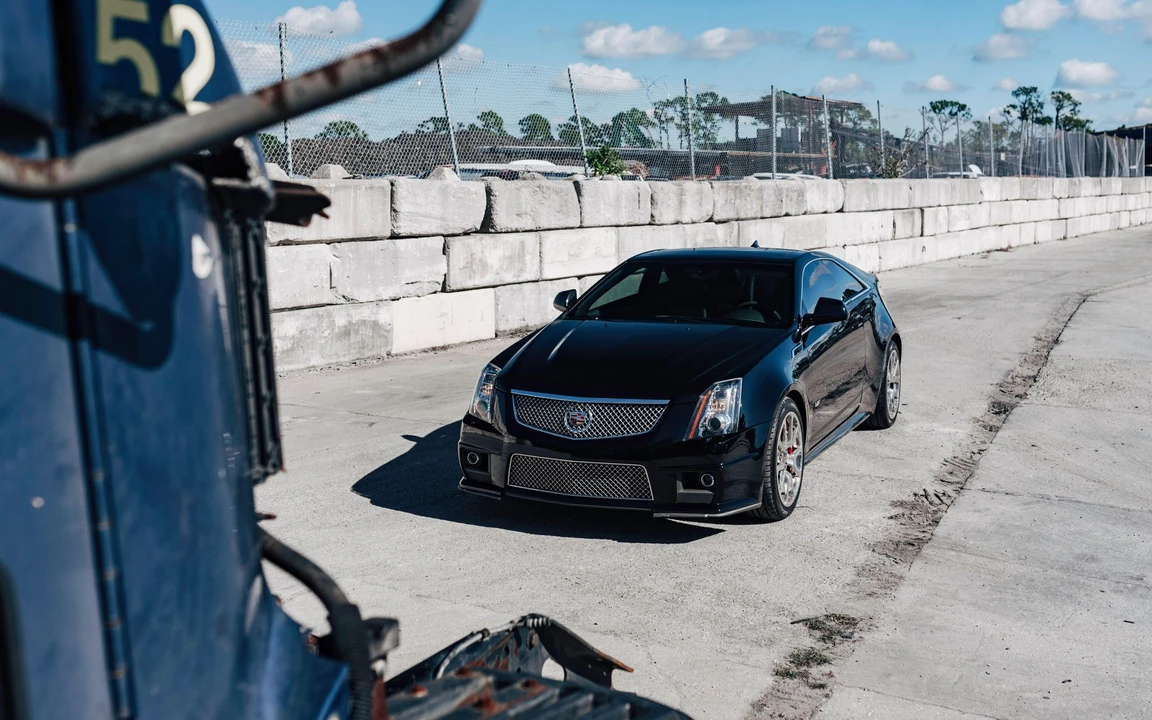 2014 Cadillac CTS-V 2nd Gen - Image 2 of 31