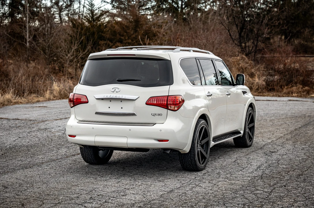 2014 Infiniti QX80 - Image 17 of 31