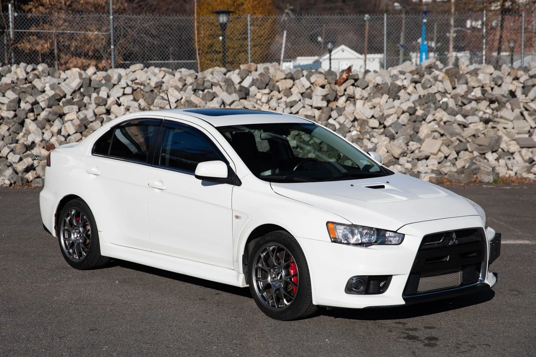 2014 Mitsubishi Lancer Evolution X 9th Gen - Image 2 of 31