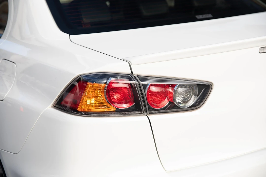 2014 Mitsubishi Lancer Evolution X 9th Gen - Image 14 of 31