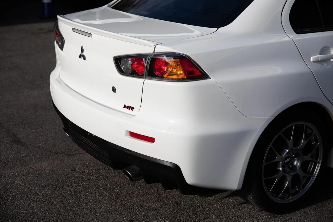 2014 Mitsubishi Lancer Evolution X 9th Gen - Image 11 of 31