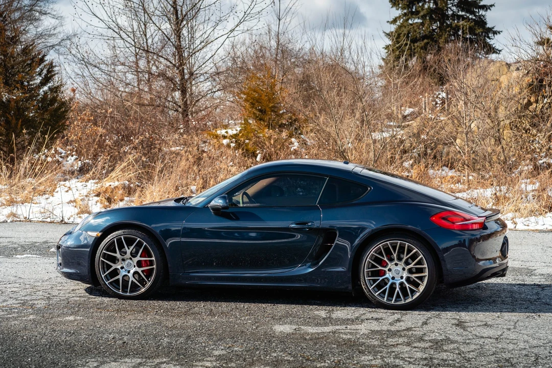 2014 Porsche 981 Cayman S - Image 16 of 31