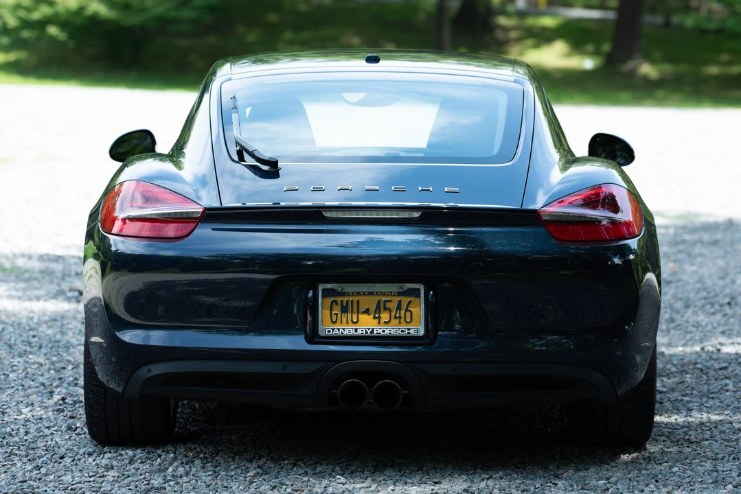 2014 Porsche 981 Cayman S - Image 19 of 31